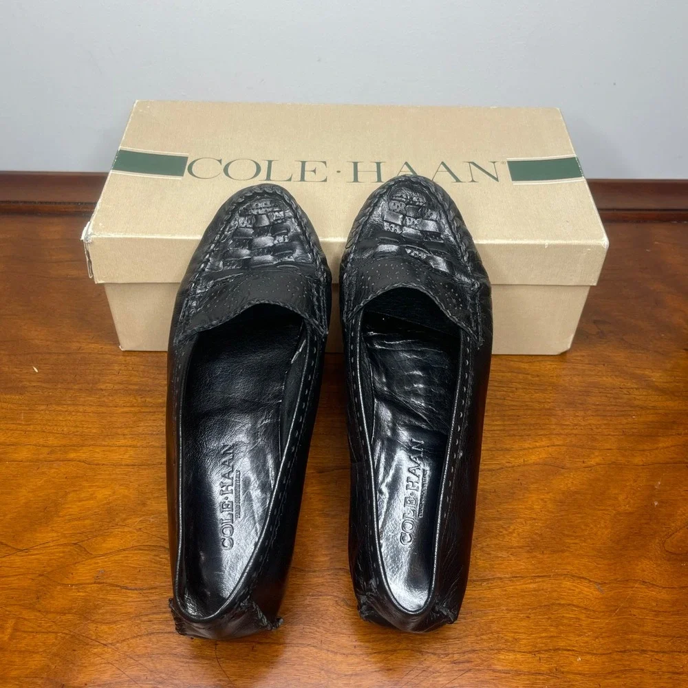 Vintage Italy Cole Haan Suzette Black Leather Woven Loafers Flats Womens 5.5 M